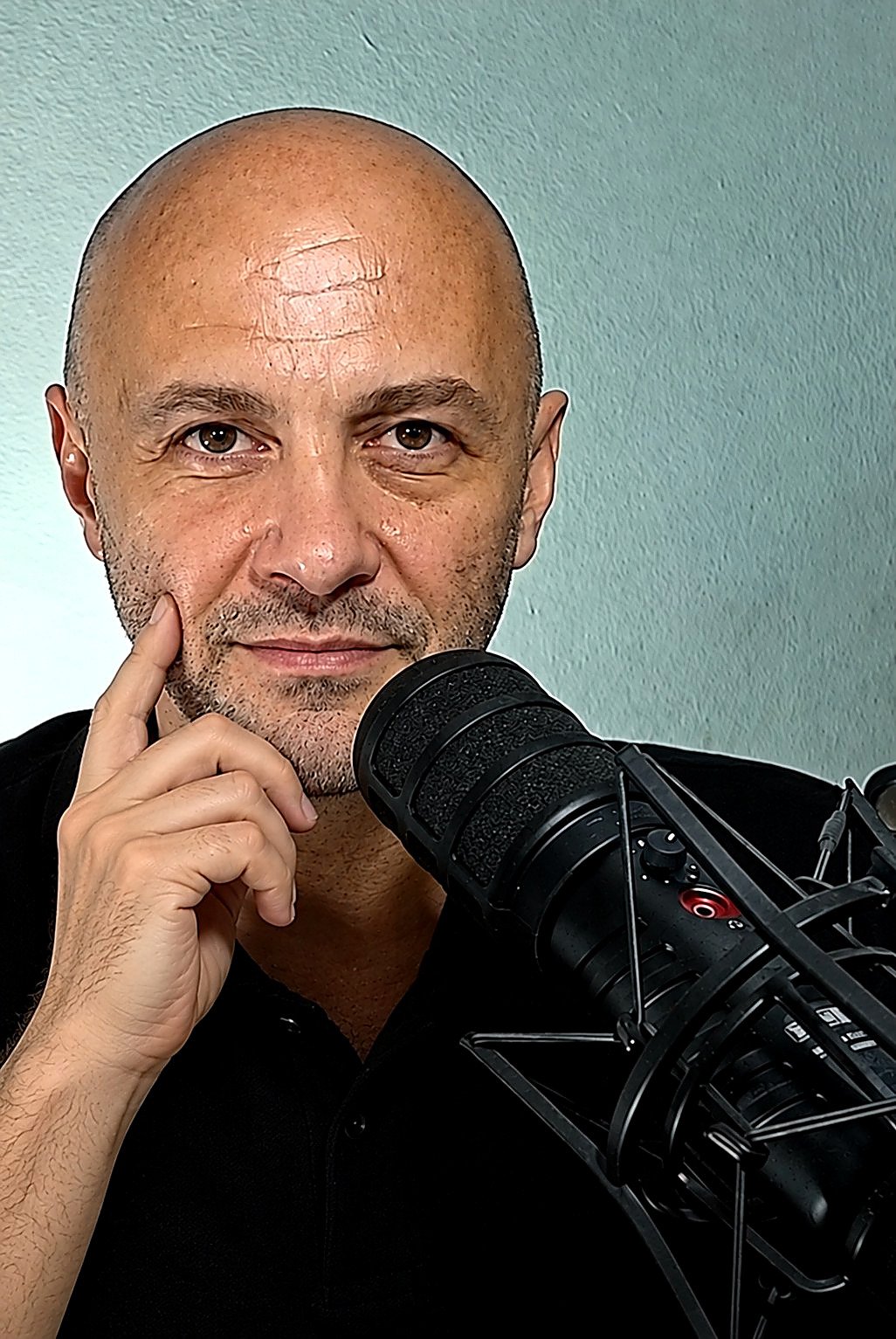 Il dottor Gian Paolo Baruzzi durante la registrazione del podcast